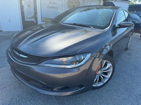 Used 2016 Chrysler 200 S w/ Comfort Group AWD/4WD image 2