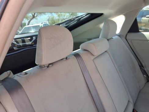 Used 2015 Toyota Prius Two FWD image 22