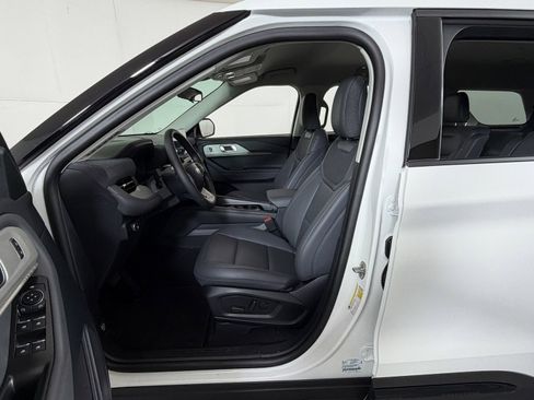 New 2026 Ford Explorer Active w/ Active Comfort Package image 49