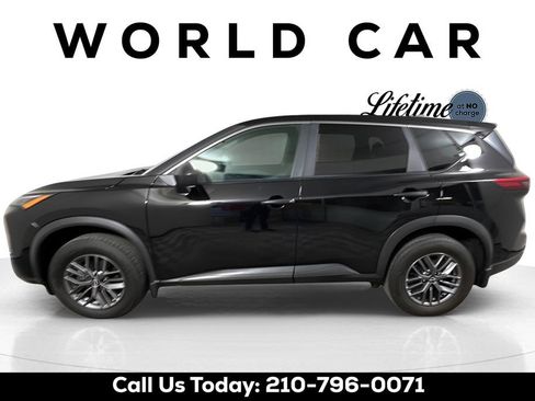 Used 2024 Nissan Rogue S image 9