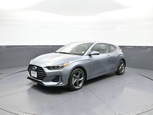 Used 2019 Hyundai Veloster 2.0 FWD image 1