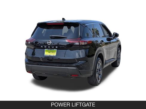Used 2025 Nissan Rogue SV FWD image 8