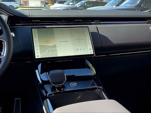 New 2025 Land Rover Range Rover Sport Dynamic SE image 9