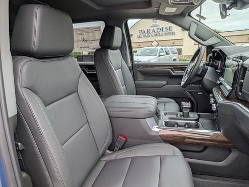 New 2026 GMC Sierra 1500 Elevation w/ Elevation Premium Package AWD/4WD image 25