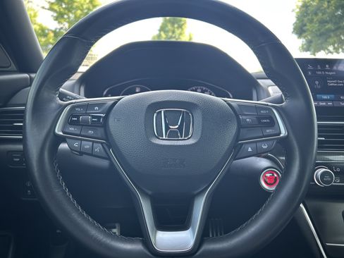 Used 2021 Honda Accord Sport image 17