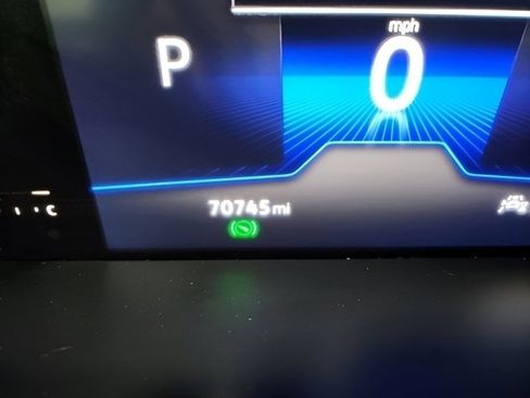 Used 2022 Volkswagen Tiguan SE image 30