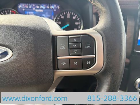 Used 2024 Ford Expedition Limited image 16