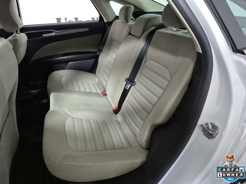 Used 2017 Ford Fusion S image 22