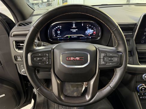 Used 2024 GMC Yukon AT4 image 16