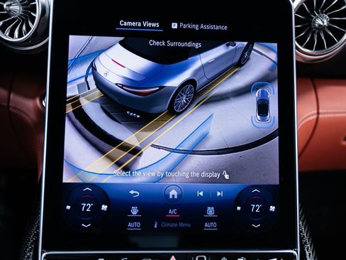 Used 2022 Mercedes-Benz SL 63 AMG 4MATIC w/ AMG Aerodynamic Package image 24