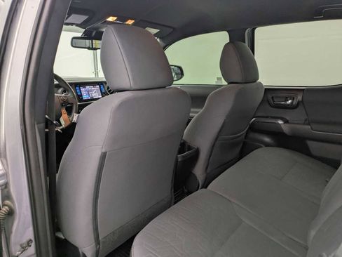 Used 2019 Toyota Tacoma TRD Sport image 20