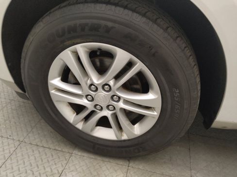 Used 2018 Buick Enclave Essence FWD image 31
