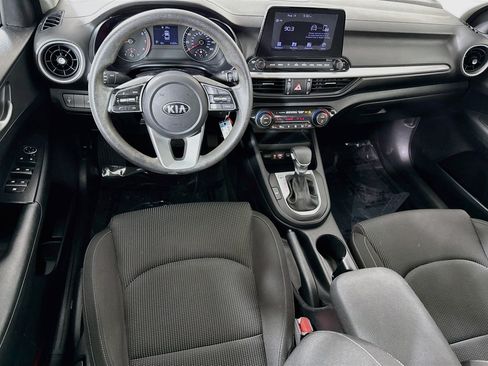 Used 2019 Kia Forte LXS FWD image 17
