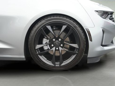 Used 2023 Chevrolet Camaro LT w/ RS Package RWD image 4