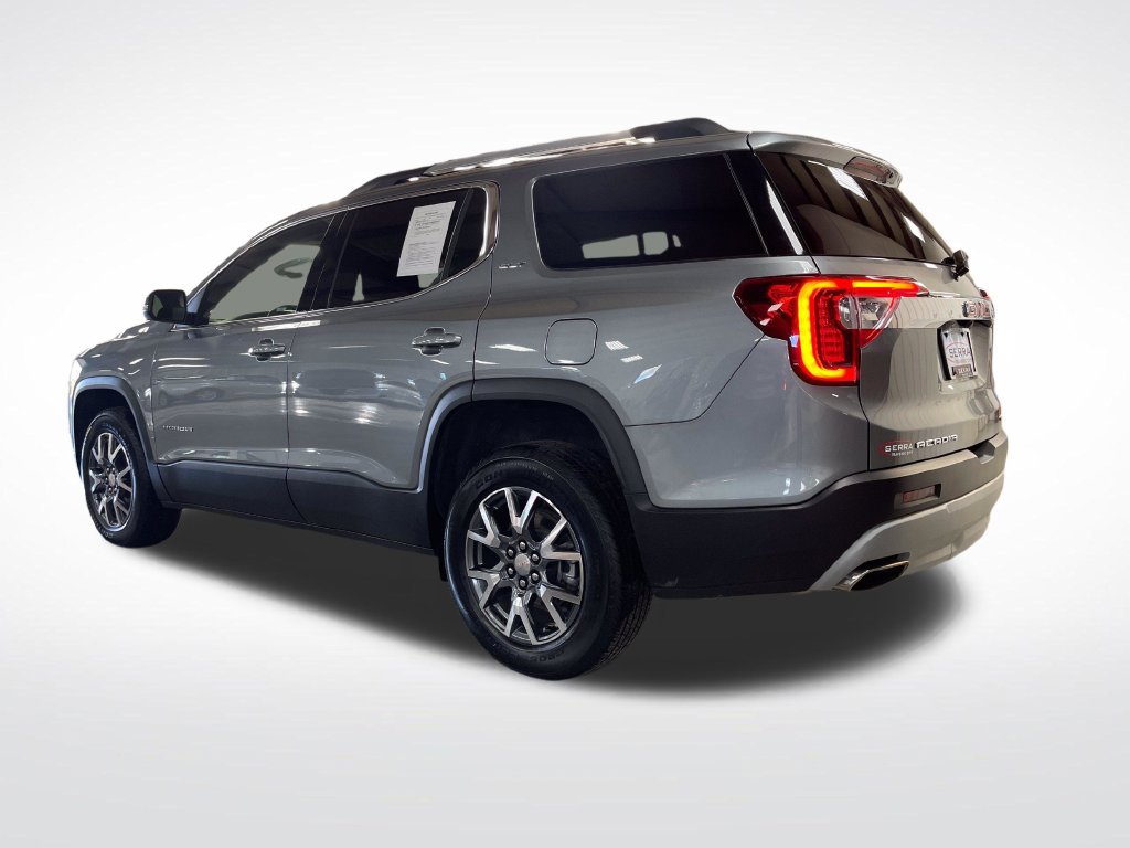 Used 2023 GMC Acadia SLT w/ Preferred Package AWD/4WD image 3