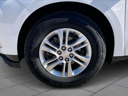 Used 2019 Buick Enclave Essence image 10