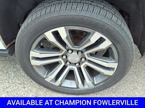 Used 2019 GMC Yukon XL Denali w/ Denali Ultimate Package AWD/4WD image 7