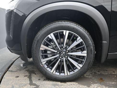 New 2026 Nissan Pathfinder Platinum w/ Cargo Package FWD image 9
