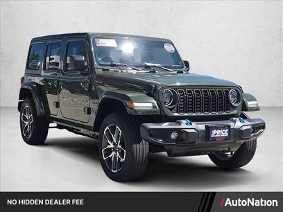 Used 2024 Jeep Wrangler Unlimited w/ LED Headlamp & Fog Lamp Group