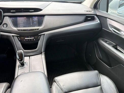 Used 2017 Cadillac XT5 Premium Luxury image 28