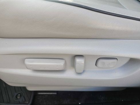 Used 2017 Acura MDX SH-AWD w/ Advance Package image 12