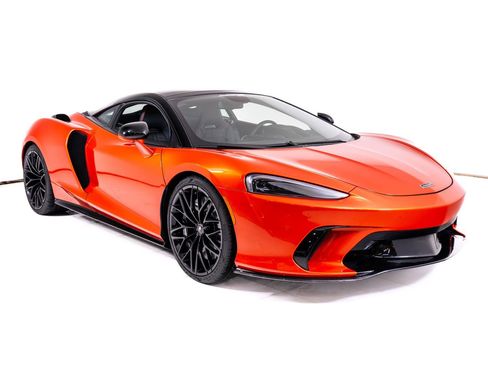 New 2026 McLaren GTS RWD image 7
