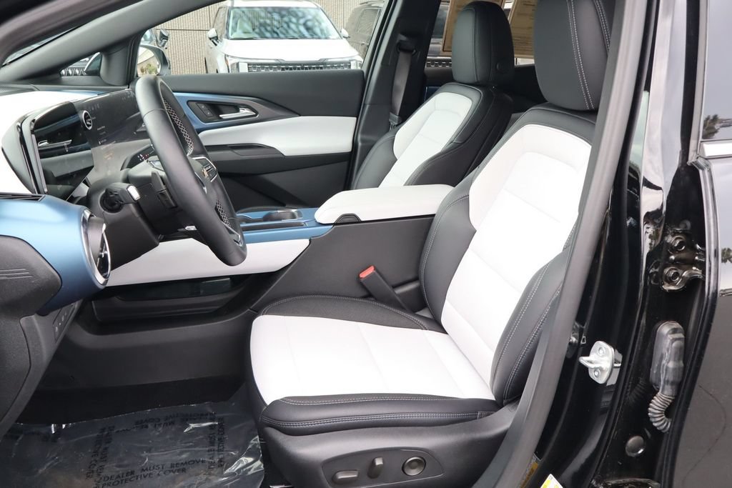 Used 2026 Chevrolet Equinox EV LT FWD image 20