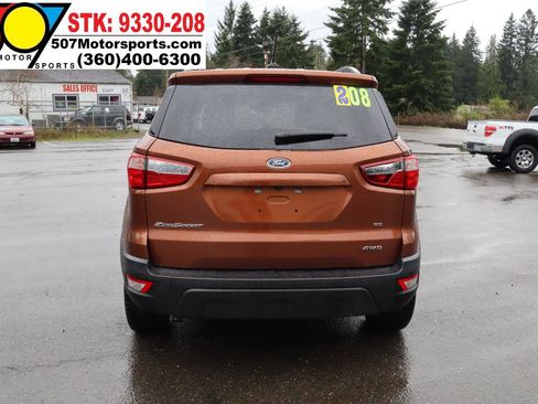 Used 2020 Ford EcoSport SE w/ SE Convenience Package image 8