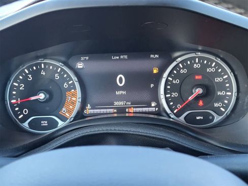 Used 2022 Jeep Renegade Altitude image 16