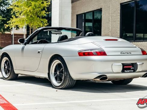 Used 2002 Porsche 911 Cabriolet image 9
