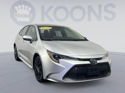 Used 2022 Toyota Corolla LE image 10