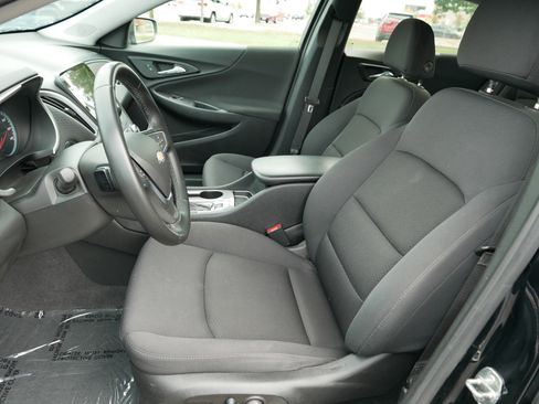 Used 2023 Chevrolet Malibu RS w/ LPO, Floor Liner Package image 10
