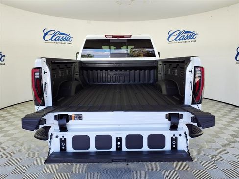 New 2026 GMC Sierra 2500 AT4 image 5