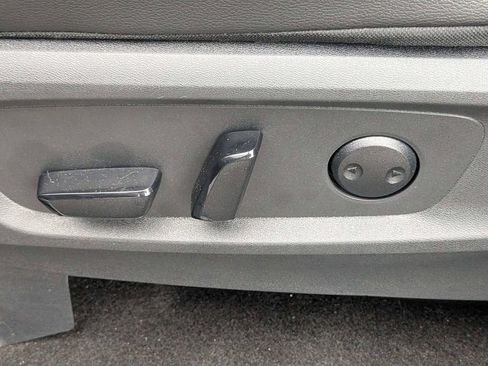 Used 2024 Nissan Pathfinder SL w/ Cargo Package FWD image 21