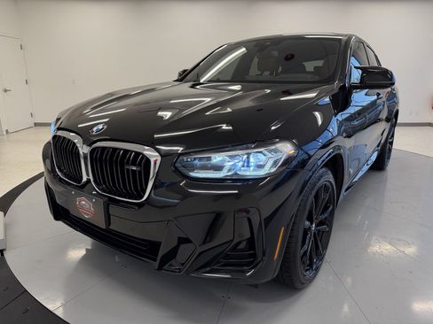 Used 2024 BMW X4 M40i w/ Premium Package image 3