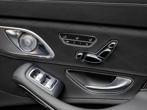 Used 2020 Mercedes-Benz Maybach S 560 4MATIC image 50