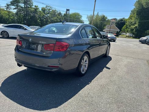 Used 2017 BMW 330i xDrive Sedan AWD/4WD image 8