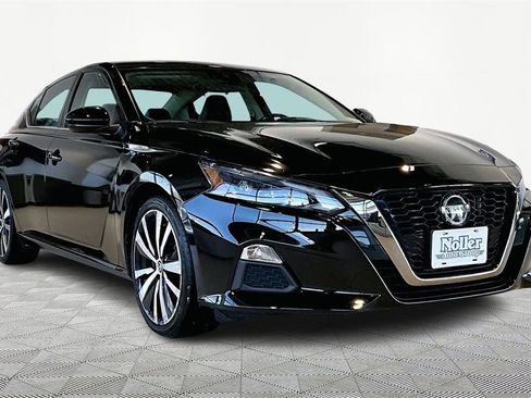 Used 2022 Nissan Altima 2.5 SR image 12