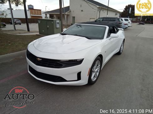 Used 2023 Chevrolet Camaro LT image 1