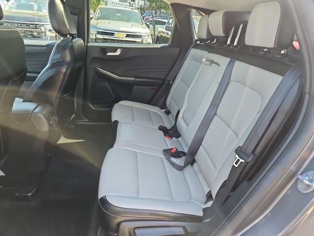 Used 2025 Ford Escape Platinum AWD/4WD image 26