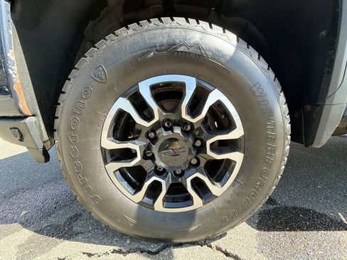Used 2023 GMC Sierra 2500 AT4 w/ AT4 Preferred Package AWD/4WD image 19