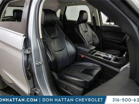 Used 2022 Ford Edge Titanium image 29