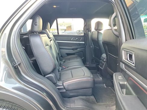 Used 2017 Ford Explorer Sport image 15