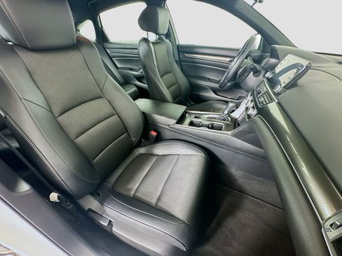 Used 2019 Honda Accord Sport image 28