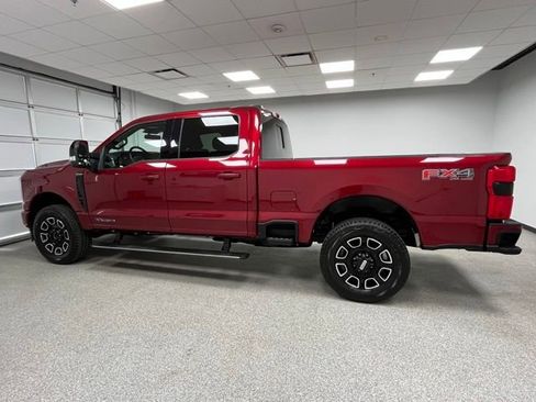 Used 2025 Ford F350 Platinum AWD/4WD image 6