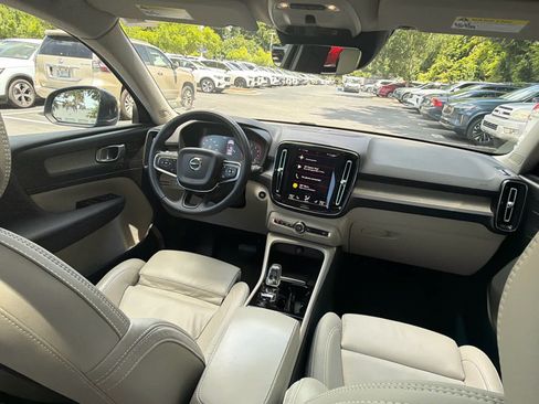 Used 2022 Volvo XC40 T5 Inscription w/ Advanced Package AWD/4WD image 19