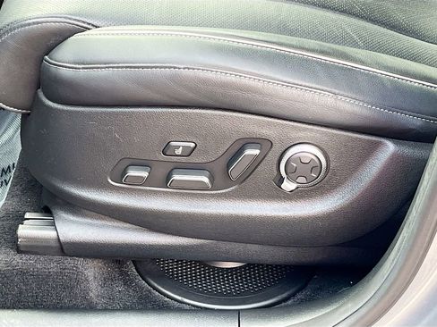 Used 2025 Genesis GV80 2.5T Prestige AWD/4WD image 19