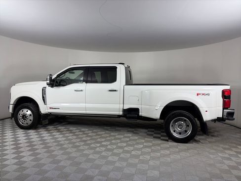 Used 2025 Ford F450 King Ranch w/ Chrome Package image 4