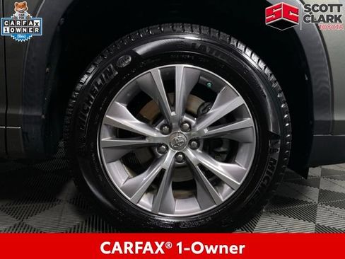 Used 2015 Toyota Highlander XLE FWD image 11