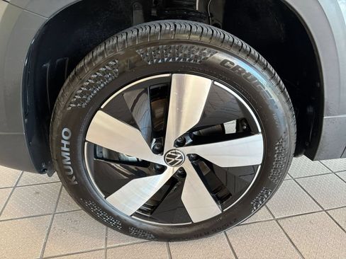 Used 2026 Volkswagen Taos S AWD/4WD image 27